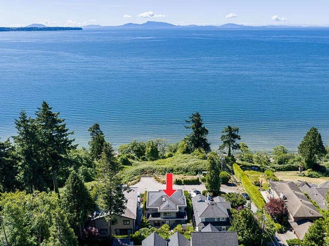 House for sale in Surrey, South Surrey White Rock, 13289 12b Avenue, 263157568 | Realtylink.org