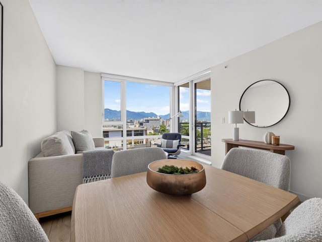 Apartment for sale in Vancouver, Vancouver West, 707 238 W Broadway, 263157599 | Realtylink.org
