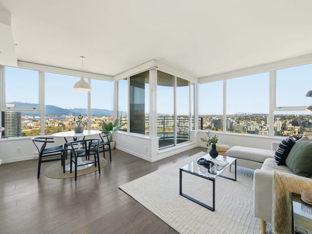 Apartment for sale in Vancouver, Vancouver West, 3302 33 Smithe Street, 263157637 | Realtylink.org
