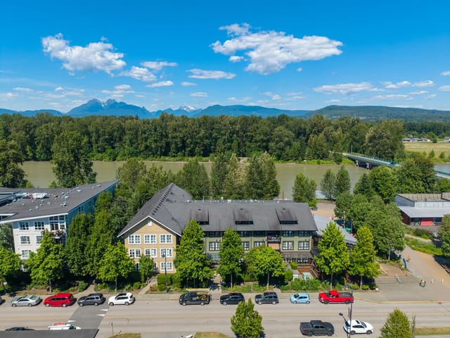 Apartment for sale in Langley, Langley, 208 23285 Billy Brown Road, 263157663 | Realtylink.org
