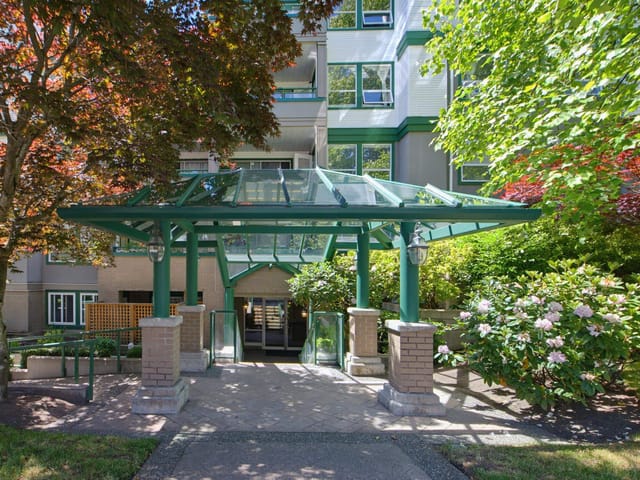 Recreational Property for sale in White Rock, South Surrey White Rock, 104 1575 Best Street, 263157671 | Realtylink.org