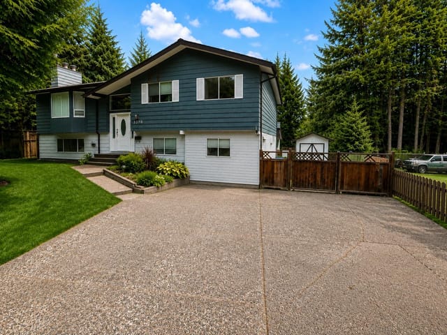 House for sale in Port Moody, Port Moody, 3370 Viewmount Drive, 263157690 | Realtylink.org