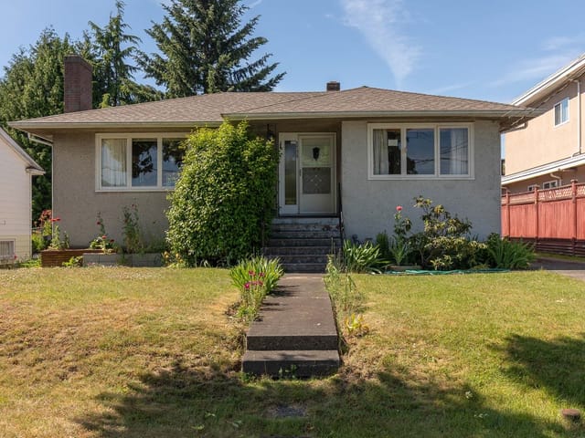 House for sale in Burnaby, Burnaby East, 7759 14th Avenue, 263157745 | Realtylink.org