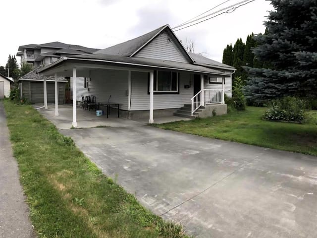 House for sale in Chilliwack, Chilliwack, 46249 Second Avenue, 263157795 | Realtylink.org