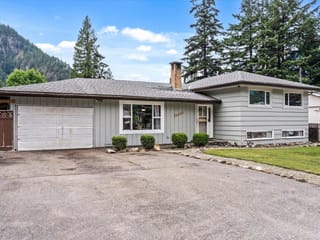 House for sale in Hope, Hope & Area, 19865 Peter Street, 263157828 | Realtylink.org