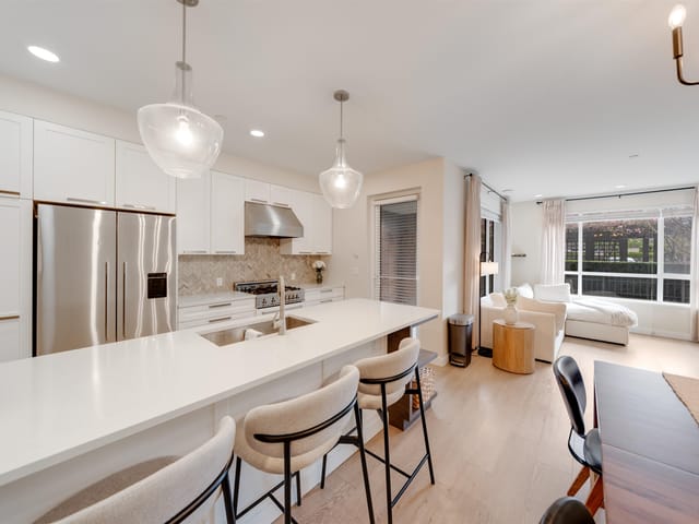 Apartment for sale in Abbotsford, Abbotsford, 102 33540 Mayfair Avenue, 263157887 | Realtylink.org