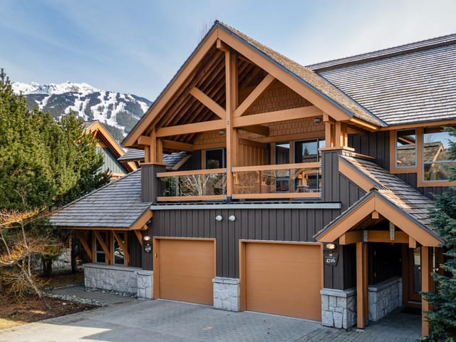 1/2 Duplex for sale in Whistler, Whistler, 4728 a Settebello Drive, 263157899 | Realtylink.org