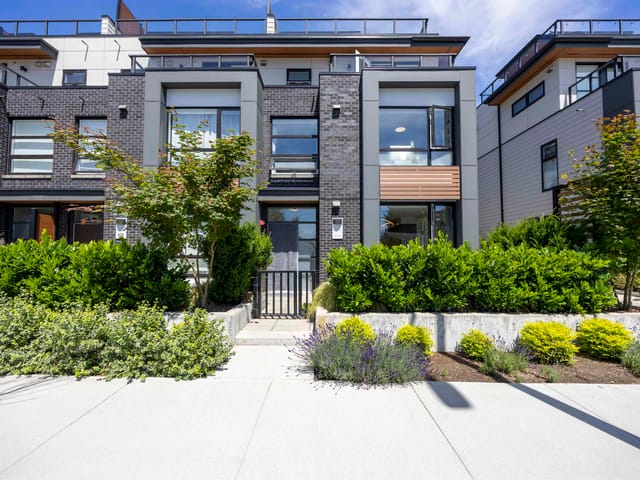 Townhouse for sale in Burnaby, Burnaby South, 404 6085 Irmin Street, 263157913 | Realtylink.org