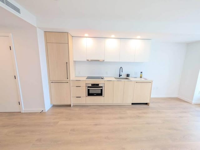 Apartment for rent in Surrey, North Surrey, 28XX 13738 Central Ave, 263157933 | Realtylink.org