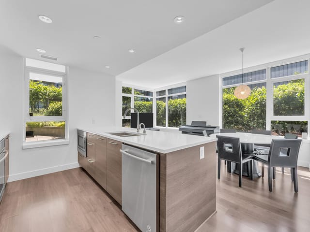 Apartment for sale in Vancouver, Vancouver East, 203 8538 River District Crossing, 263157937 | Realtylink.org