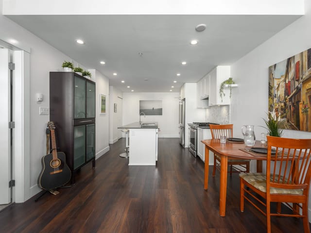 Apartment for sale in North Vancouver, North Vancouver, 504 131 E 3rd Street, 263157961 | Realtylink.org