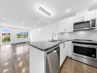 Apartment for sale in Port Coquitlam, Port Coquitlam, 401 1990 Westminster Avenue, 263158010 | Realtylink.org