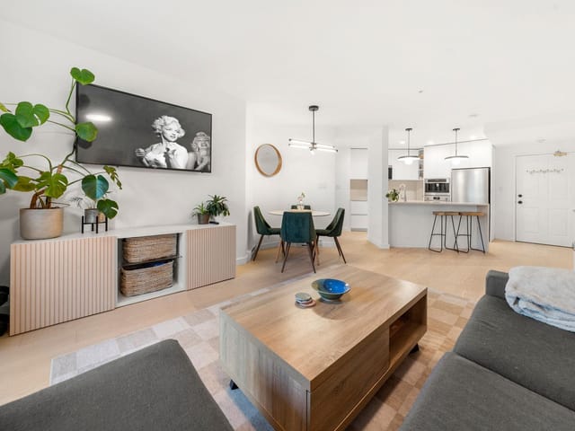 Apartment for sale in Vancouver, Vancouver East, 107 2023 Franklin Street, 263158063 | Realtylink.org