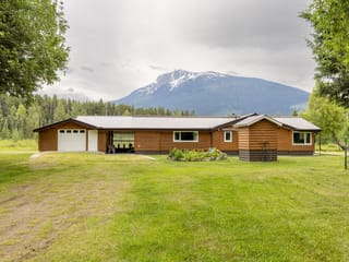 House for sale in Valemount, Robson Valley, 8210 S 5 Highway, 263158069 | Realtylink.org