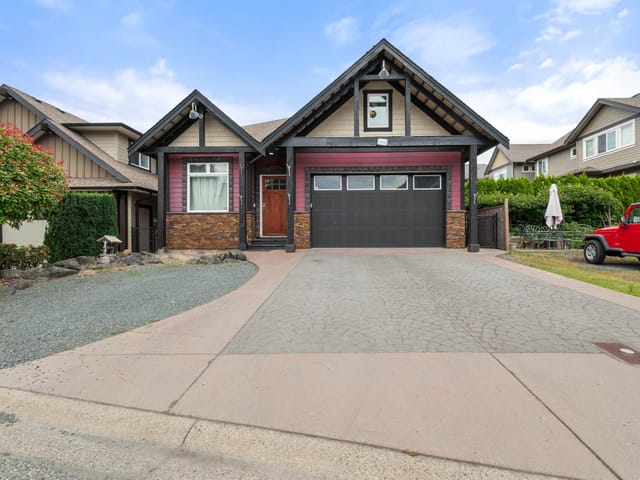 House for sale in Cultus Lake, Cultus Lake & Area, 45419 Magdalena Place, 263158174 | Realtylink.org