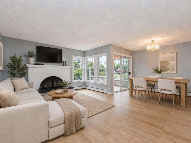 Apartment for sale in White Rock, South Surrey White Rock, 204 1390 Martin Street, 263158290 | Realtylink.org
