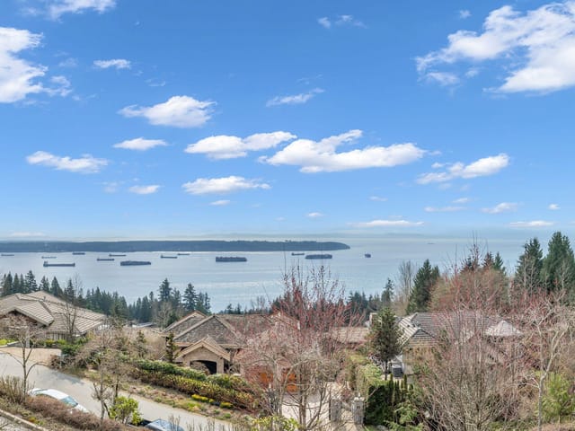 Townhouse for sale in West Vancouver, West Vancouver, 102 2575 Garden Court, 263158341 | Realtylink.org
