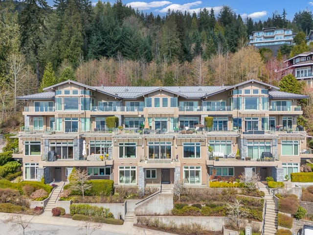 Townhouse for sale in West Vancouver, West Vancouver, 102 2575 Garden Court, 263158341 | Realtylink.org