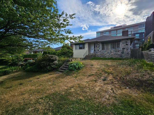House for sale in Vancouver, Vancouver West, 7649 Yukon Street, 263158374 | Realtylink.org