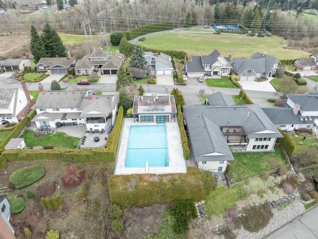 House for sale in Abbotsford, Abbotsford, 3 3755 Clearbrook Road, 263158429 | Realtylink.org