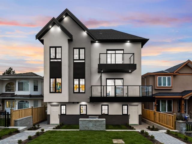 1/2 Duplex for sale in Burnaby, Burnaby East, 2 7353 12th Avenue, 263158448 | Realtylink.org