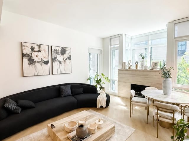 Apartment for sale in West Vancouver, West Vancouver, 204 6699 Nelson Avenue, 263158501 | Realtylink.org