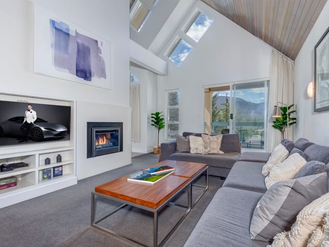 Townhouse for sale in Whistler, Whistler, 204 4865 Painted Cliff Road, 263158541 | Realtylink.org
