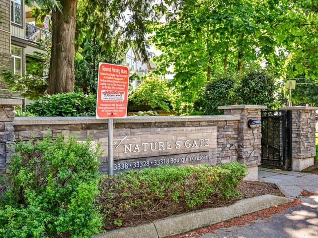 Apartment for sale in Abbotsford, Abbotsford, 213 33318 E Bourquin Crescent, 263158633 | Realtylink.org