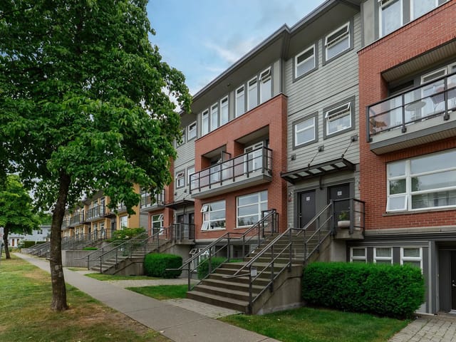 Townhouse for sale in Vancouver, Vancouver West, 206 5632 Kings Road, 263158719 | Realtylink.org