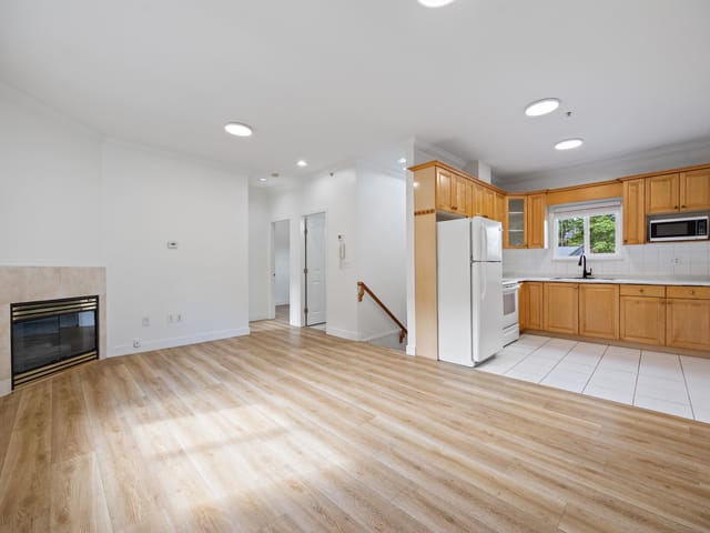 1/2 Duplex for rent in Vancouver, Vancouver East, 2320 Dundas Street, 263158876 | Realtylink.org