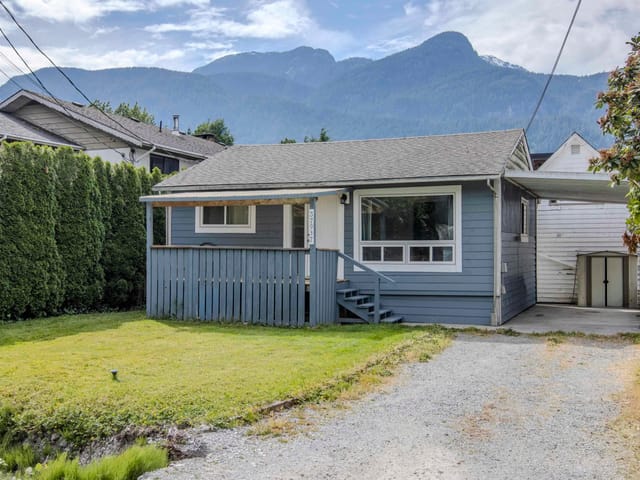 House for sale in Squamish, Squamish, 37937 Fourth Avenue, 263158899 | Realtylink.org