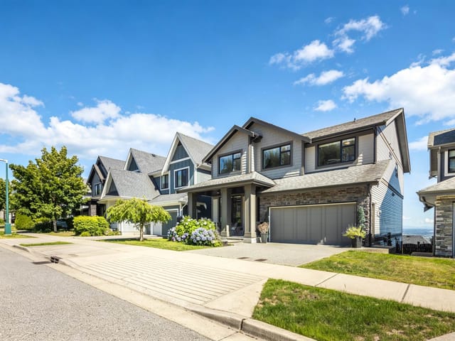 House for sale in Coquitlam, Coquitlam, 1419 Strawline Hill Street, 263159094 | Realtylink.org