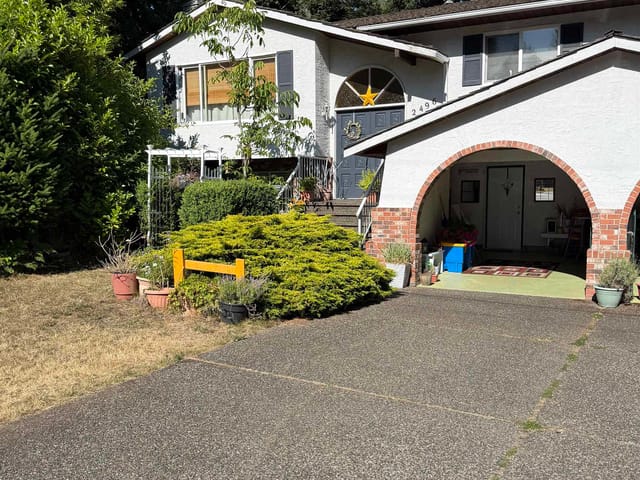 House for sale in Surrey, South Surrey White Rock, 2496 124 Street, 263159113 | Realtylink.org