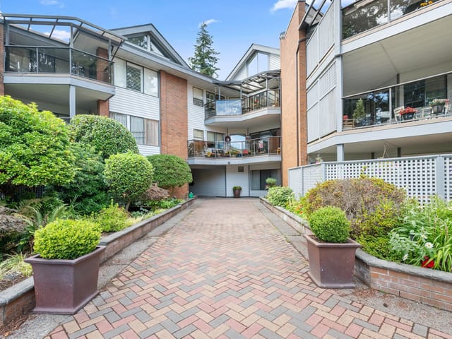 Apartment for sale in Surrey, South Surrey White Rock, 109 15270 17 Avenue, 263159136 | Realtylink.org