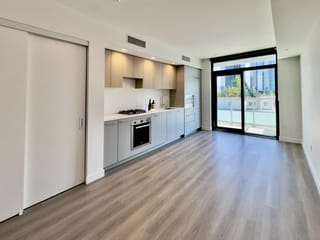 Apartment for rent in Burnaby, Burnaby South, 4** 6608 Sussex Avenue Avenue, 263159201 | Realtylink.org