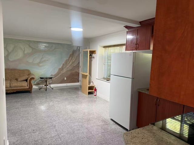 House for rent in Surrey, Surrey, BSMT 16433 93b Avenue, 263159253 | Realtylink.org