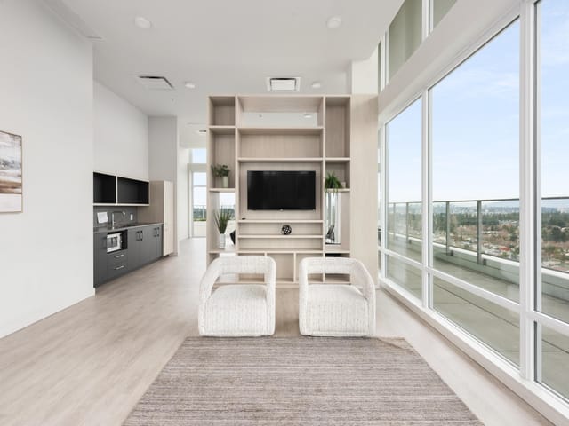 Apartment for sale in Surrey, North Surrey, 415 9675 King George Boulevard, 263159368 | Realtylink.org