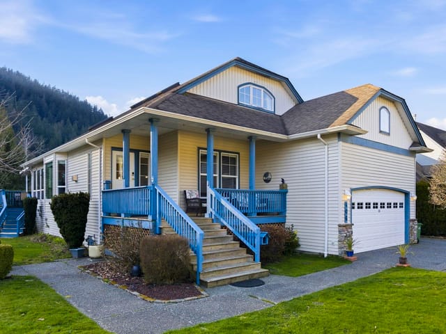 House for sale in Harrison Hot Springs, Harrison Lake, 406 Miami River Drive, 263159390 | Realtylink.org