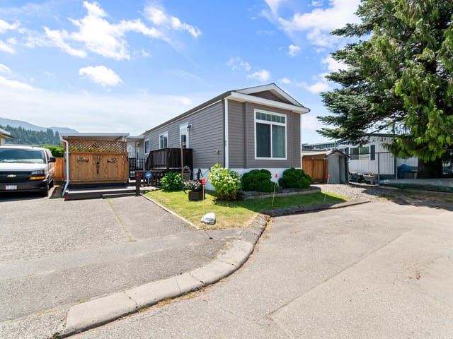 Manufactured Home for sale in Chilliwack, Sardis, 93 6338 Vedder Road, 263159437 | Realtylink.org
