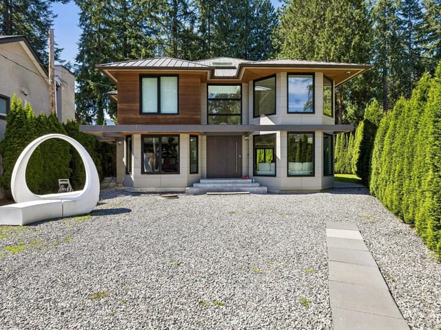 House for sale in North Vancouver, North Vancouver, 4577 Capilano Road, 263159447 | Realtylink.org