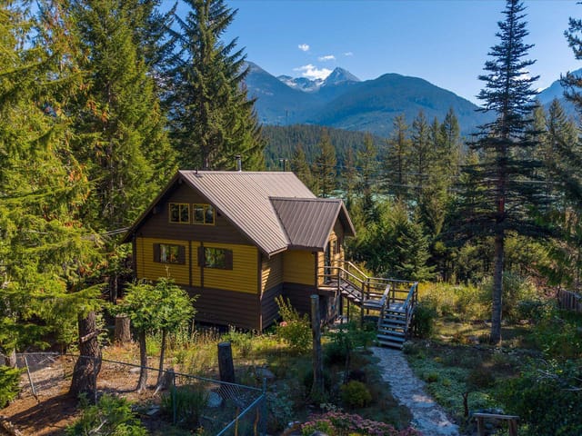 House for sale in Whistler, Whistler, 9291 Emerald Drive, 263159464 | Realtylink.org
