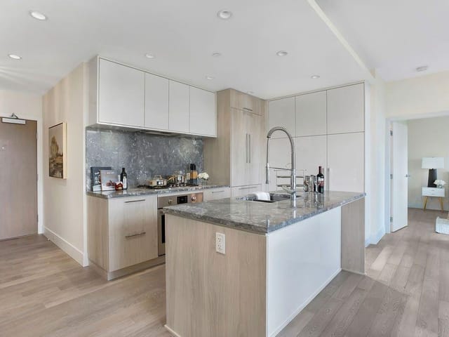 Apartment for sale in North Vancouver, North Vancouver, 2801 680 Seylynn Crescent, 263159572 | Realtylink.org
