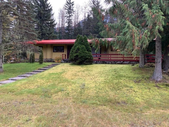 House for sale in Stewart, Hazelton & Hwy 37, 1014 Railway Street, 263159602 | Realtylink.org