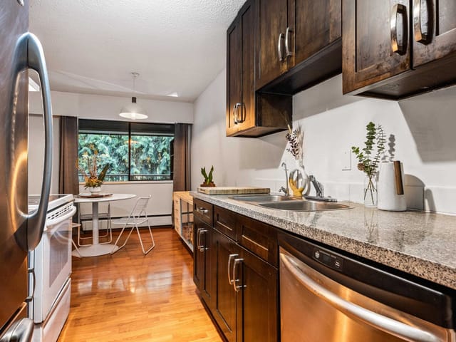 Apartment for sale in Burnaby, Burnaby North, 402 5340 Hastings Street, 263159640 | Realtylink.org