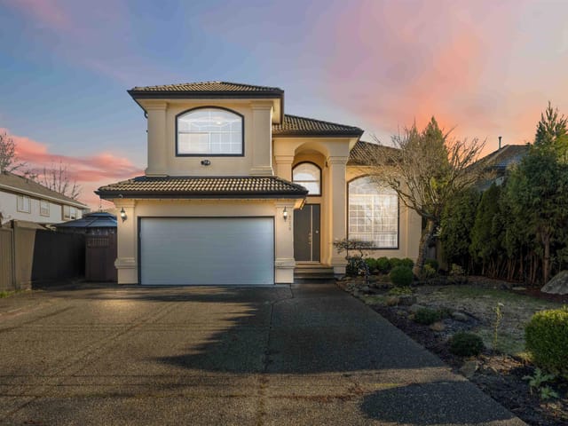House for sale in Surrey, Surrey, 8330 168 Street, 263159681 | Realtylink.org