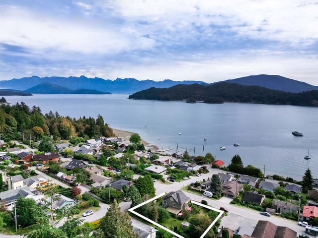 House for sale in Gibsons, Sunshine Coast, 589 Seaview Road, 263159708 | Realtylink.org