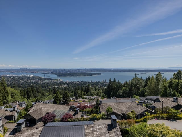 Apartment for sale in West Vancouver, West Vancouver, PH2 2200 Chippendale Road, 263159719 | Realtylink.org