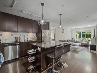 Apartment for sale in Surrey, South Surrey White Rock, 252 15850 26 Avenue, 263159721 | Realtylink.org