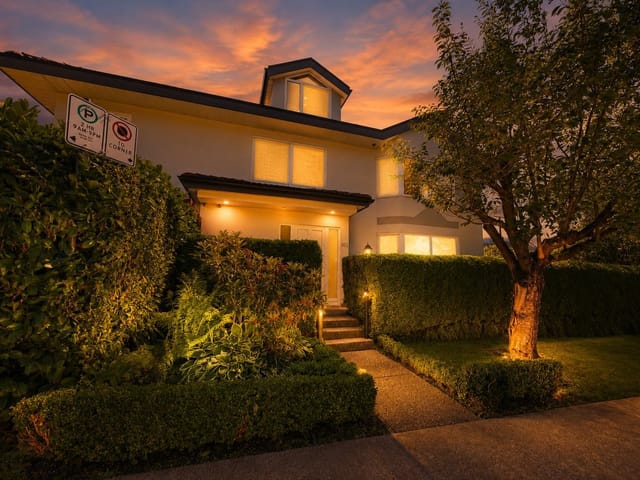 Townhouse for sale in North Vancouver, North Vancouver, 305 E 17th Street, 263159775 | Realtylink.org