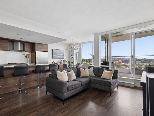 Apartment for sale in North Vancouver, North Vancouver, 2303 1550 Fern Street, 263159851 | Realtylink.org